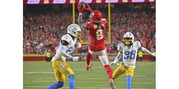 Kansas City Chiefs on lukinnut AFC West Divisionin mestaruuden yhdeksäksi peräkkäiseksi vuodeksi